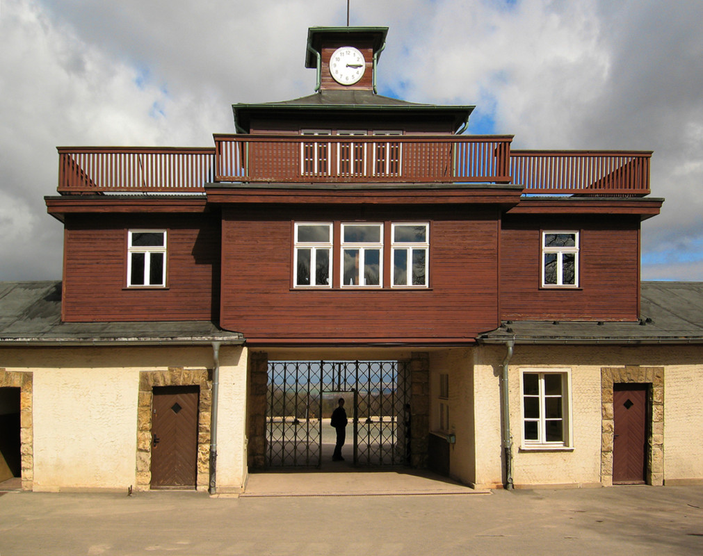 Buchenwald--KZ-Tor